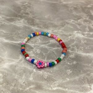 Glass bead flower braclet🌸
